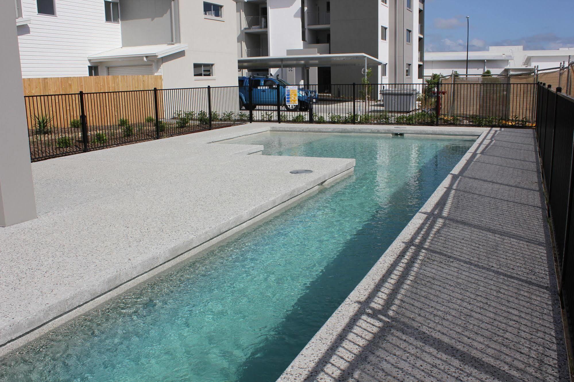 Direct Collective - Breeze On Brightwater Aparthotel Mooloolaba Exteriör bild